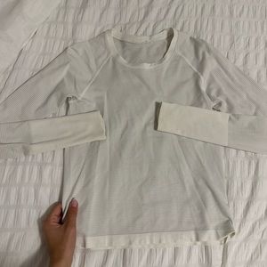 Lululemon swiftly tech long sleeve race length